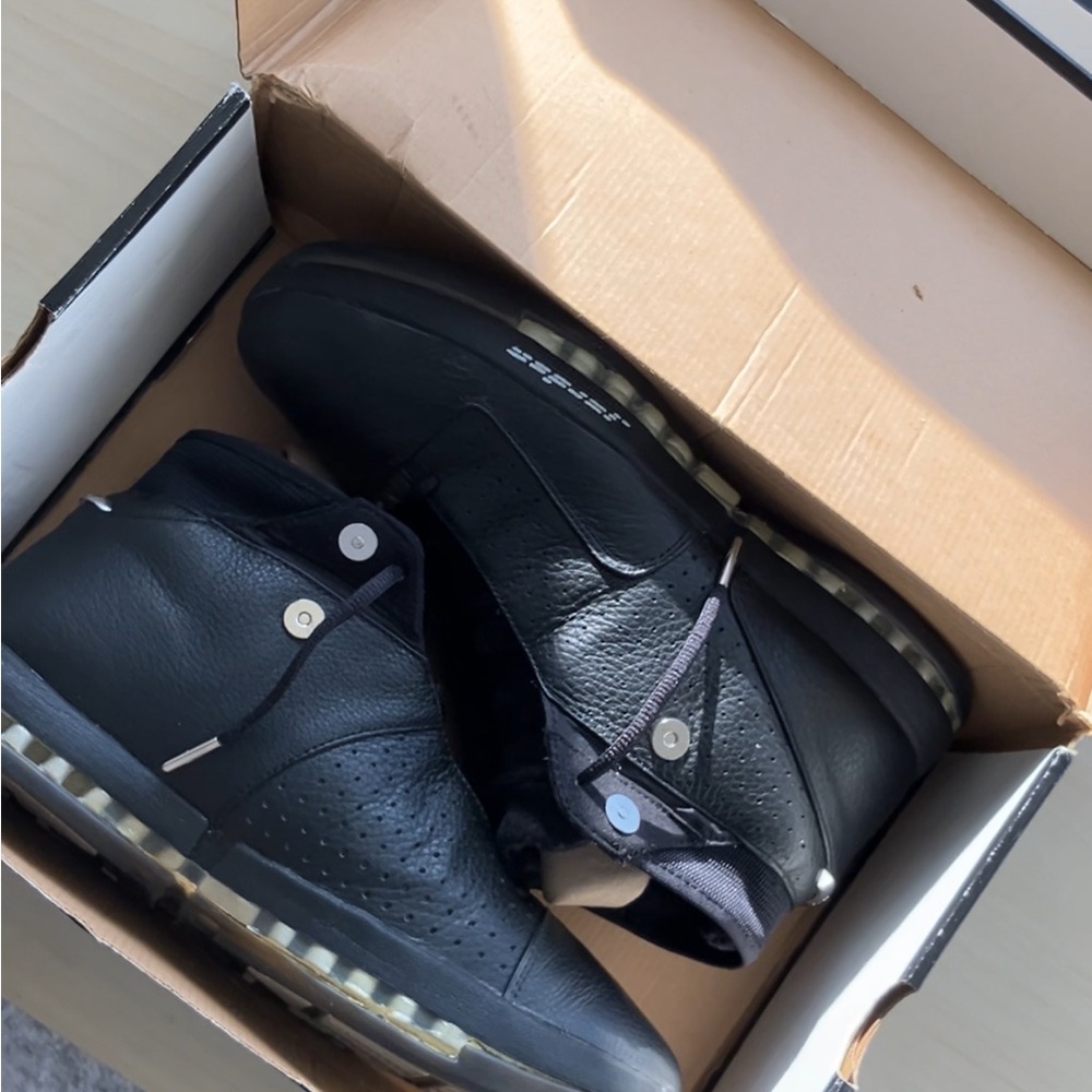 Jordan 16 low OG.